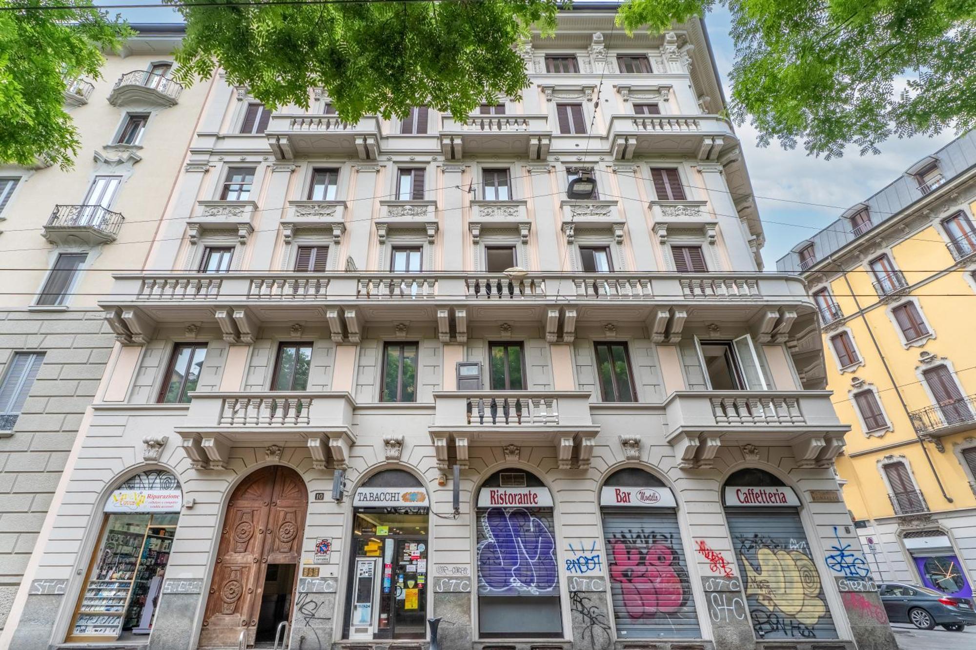 Montello Suites Foresteria Lombarda ミラノ エクステリア 写真